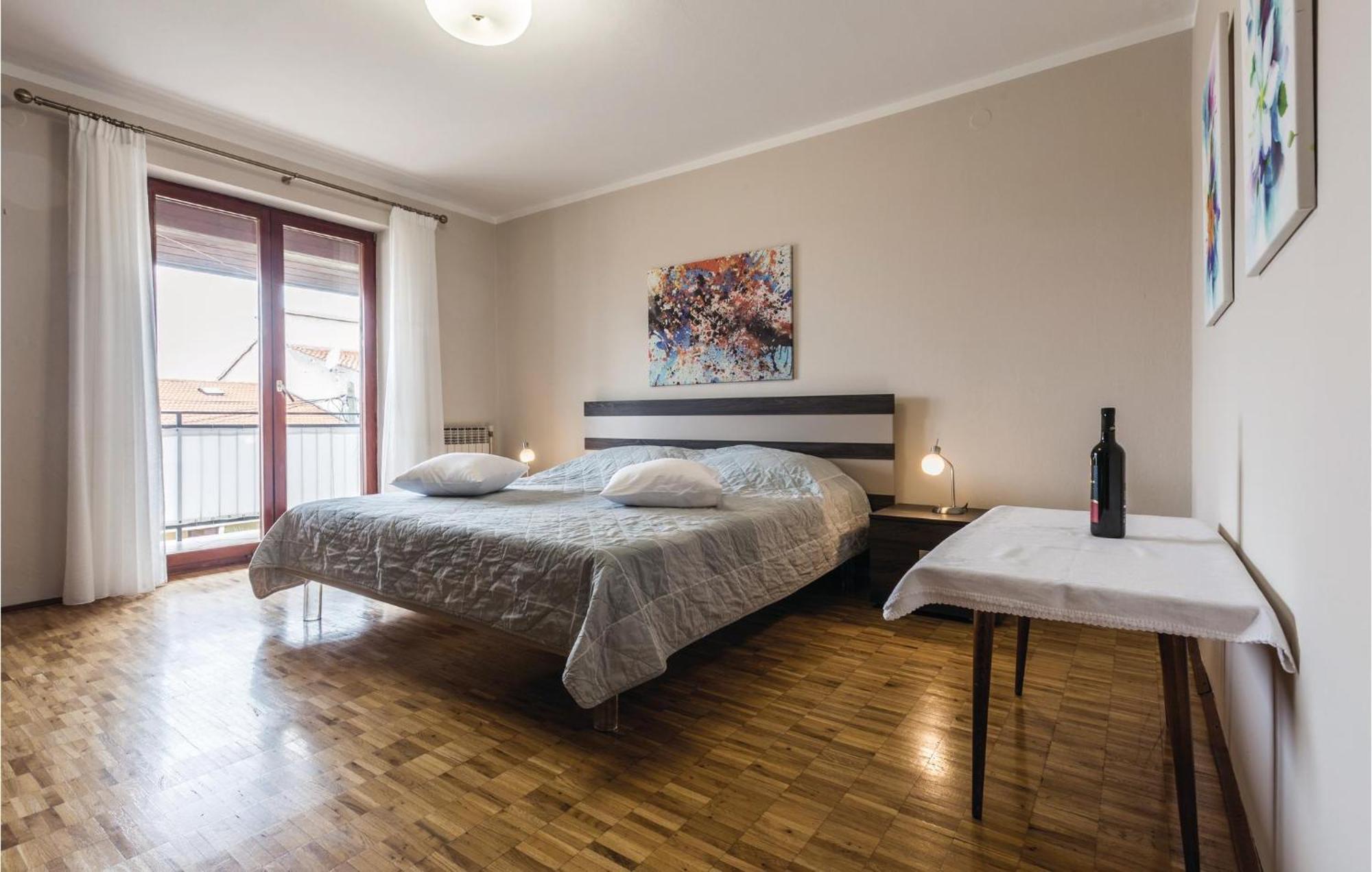 Gorgeous Apartment In Porec With Kitchen 외부 사진